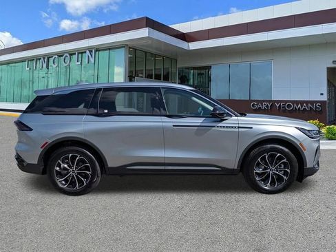 New 2026 Lincoln Nautilus Premier AWD/4WD image 3