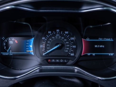 Used 2017 Ford Fusion SE w/ Fusion SE Technology Package image 23