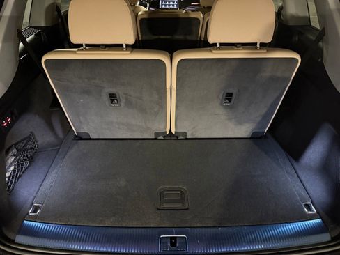 Certified 2025 Audi Q7 2.0T Premium w/ Convenience Plus Package image 26