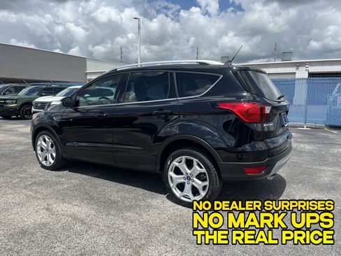 Used 2019 Ford Escape Titanium FWD image 6