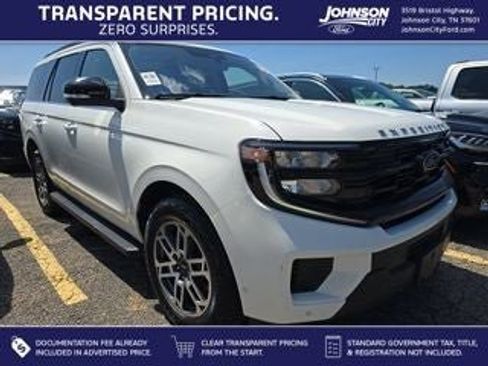Used 2025 Ford Expedition Active AWD/4WD image 1