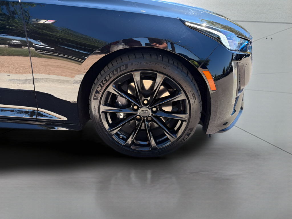 Used 2023 Cadillac CT5 V w/ Premium Package RWD image 13