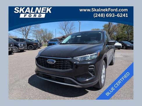 Certified 2023 Ford Escape Active AWD/4WD image 1
