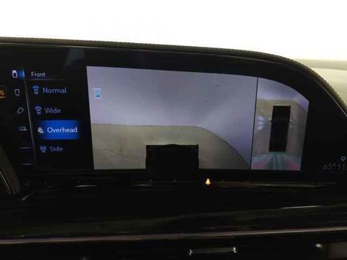Used 2023 Cadillac Escalade ESV Sport AWD/4WD image 32