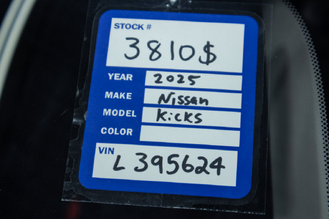 Used 2025 Nissan Kicks S FWD image 27