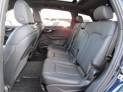 Used 2025 Audi Q7 3.0T Prestige w/ Prestige Package image 13