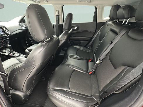 Used 2021 Jeep Compass Latitude AWD/4WD image 9