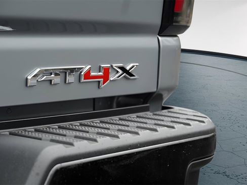 New 2026 GMC Sierra 2500 AT4X image 9