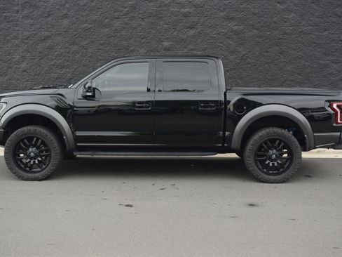 Used 2018 Ford F150 Raptor w/ Equipment Group 802A Luxury AWD/4WD image 2