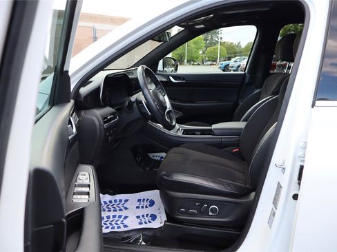 Used 2024 Hyundai Palisade Calligraphy AWD/4WD image 11