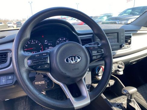 Used 2018 Kia Rio S image 8