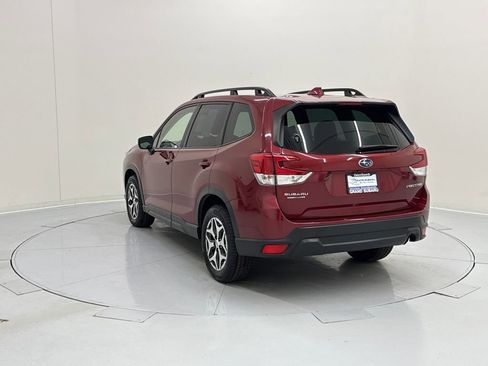 Used 2022 Subaru Forester Premium AWD/4WD image 3
