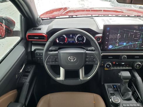 Used 2025 Toyota 4Runner Limited image 14