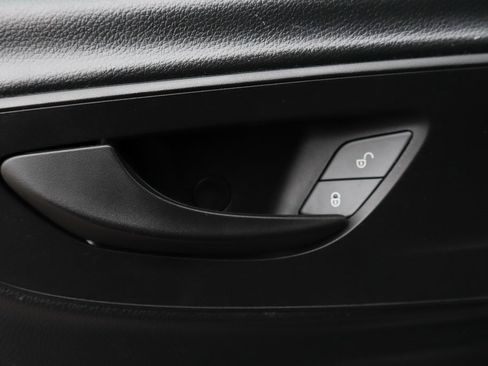 Used 2022 Mercedes-Benz Sprinter 2500 image 14