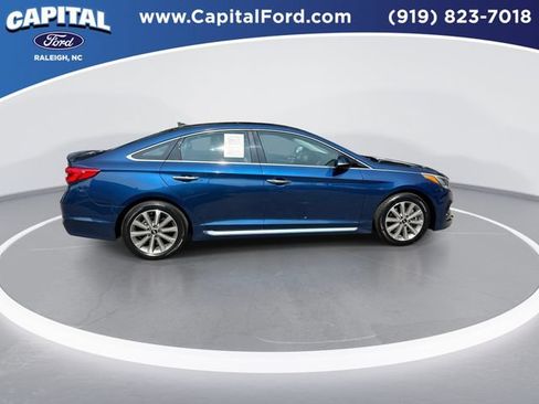 Used 2016 Hyundai Sonata Limited w/ Option Group 04 FWD image 9