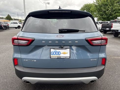 Used 2025 Ford Escape Active AWD/4WD image 4