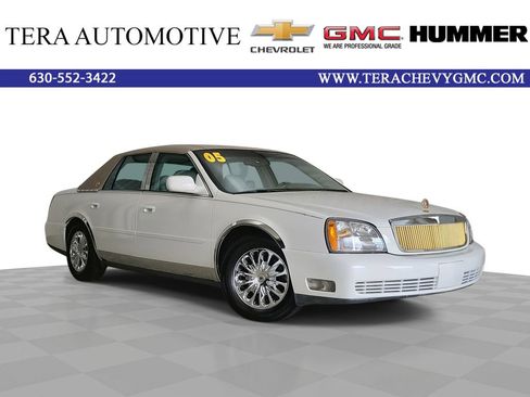 Used 2005 Cadillac De Ville FWD image 1