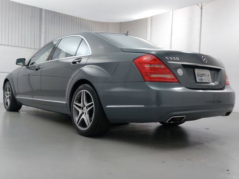 Used 2010 Mercedes-Benz S 550 image 3