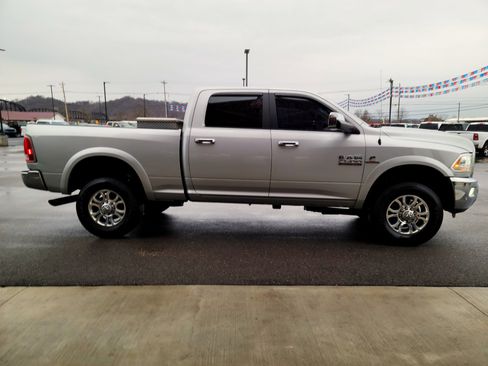 Used 2018 RAM 2500 Laramie image 25