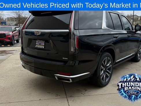 Used 2021 Cadillac Escalade Premium Luxury Platinum w/ Heavy-Duty Trailer Package AWD/4WD image 5