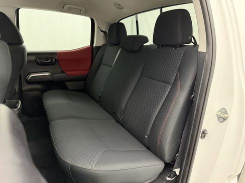 Used 2020 Toyota Tacoma SR5 image 21