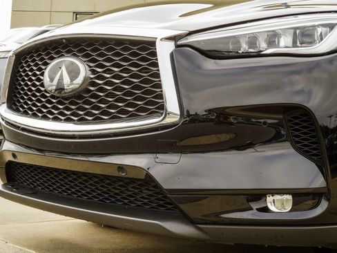 Used 2020 INFINITI QX50 Sensory w/ Proactive Package AWD/4WD image 2