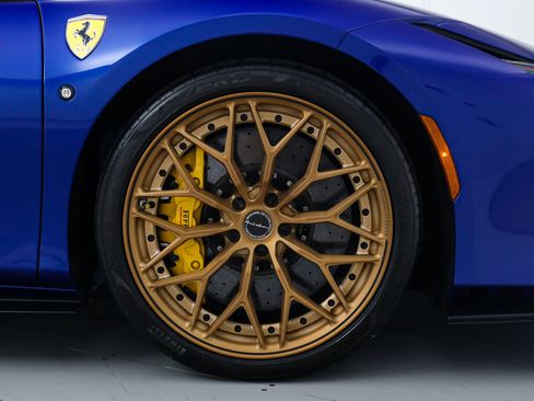 Certified 2022 Ferrari F8 Tributo RWD image 43