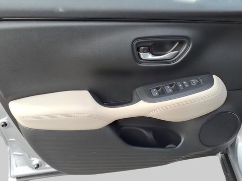 Used 2026 Honda HR-V LX image 14