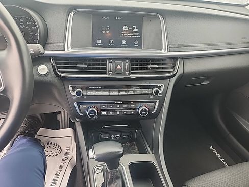 Used 2017 Kia Optima Premium w/ Hybrid Convenience Package FWD image 22