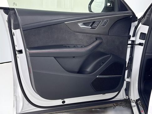 Used 2020 Audi RS Q8 w/ Carbon Optic Package image 23