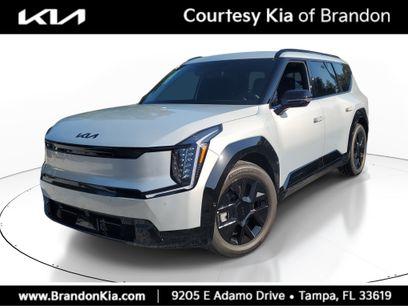 New 2026 Kia EV9 Land w/ Nightfall Edition Package