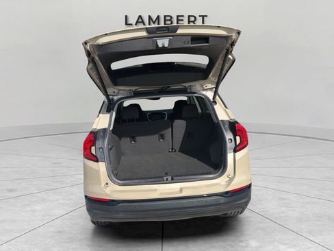 Used 2023 GMC Terrain SLE w/ Driver Convenience Package AWD/4WD image 19