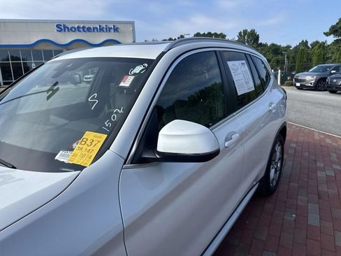 Used 2024 BMW X3 sDrive30i w/ Convenience Package RWD image 5