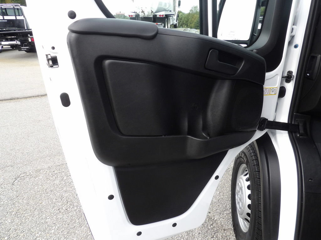 Used 2026 RAM ProMaster 2500 w/ Convenience Group FWD image 14