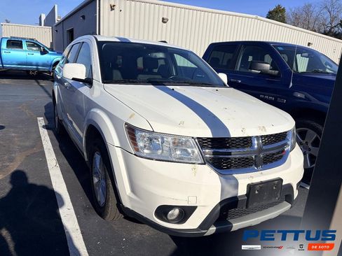 Used 2017 Dodge Journey SXT w/ Premium Group image 1