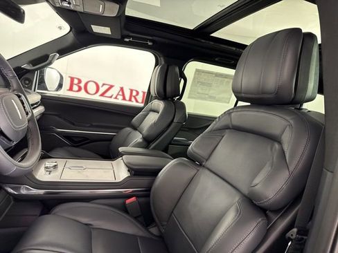New 2025 Lincoln Navigator L Reserve w/ Jet Appearance Package image 13