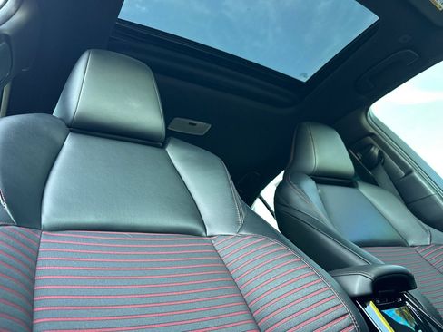 Used 2025 Toyota Corolla XSE image 21