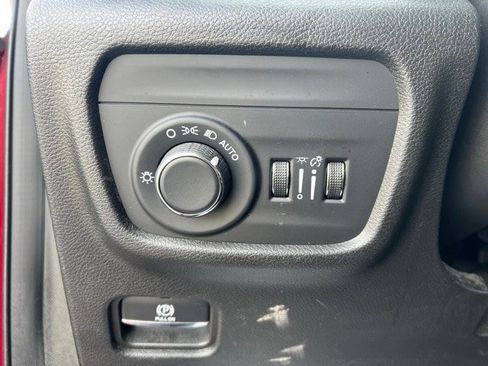 Certified 2023 Jeep Grand Cherokee L Laredo image 13