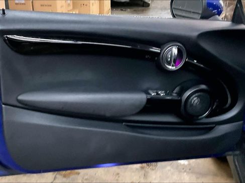 Used 2019 MINI Cooper S w/ Premium Package image 24