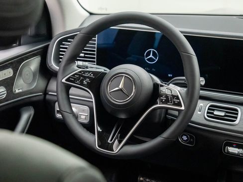 New 2026 Mercedes-Benz GLS 450 4MATIC image 12