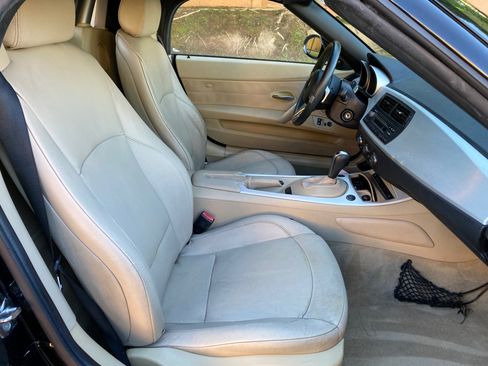 Used 2006 BMW Z4 3.0si image 33