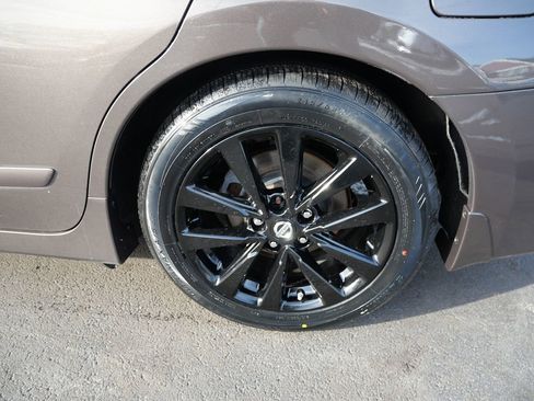 Used 2016 Nissan Altima 2.5 SL w/ 2.5 Technology w/LED Package image 35