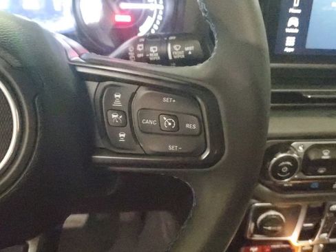 Used 2024 Jeep Wrangler Unlimited Rubicon 4xe AWD/4WD image 30