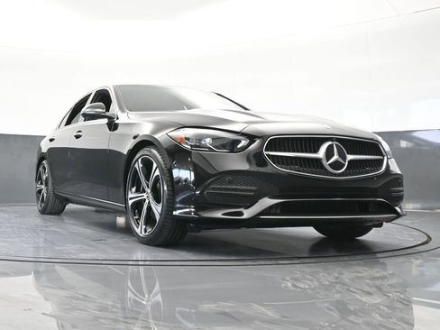 Used 2022 Mercedes-Benz C 300 Sedan w/ Exclusive Trim Package image 66