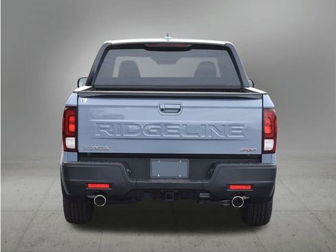 New 2026 Honda Ridgeline Sport image 4