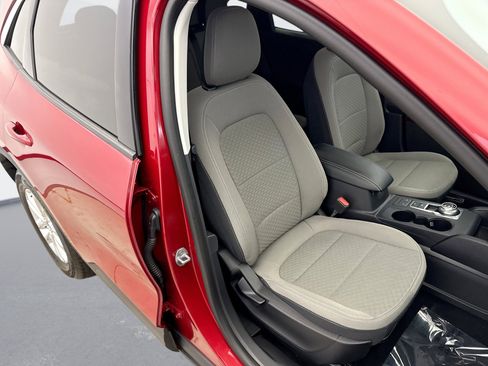 Used 2022 Ford Escape SE w/ Convenience Package image 16