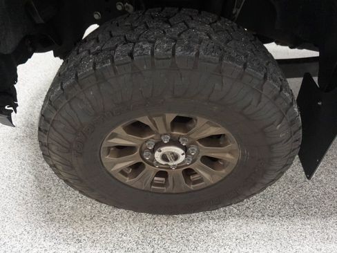 Used 2022 Ford F350 XLT w/ XLT Value Package AWD/4WD image 7