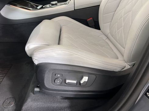 Certified 2024 BMW X5 xDrive40i w/ M Sport Package image 16