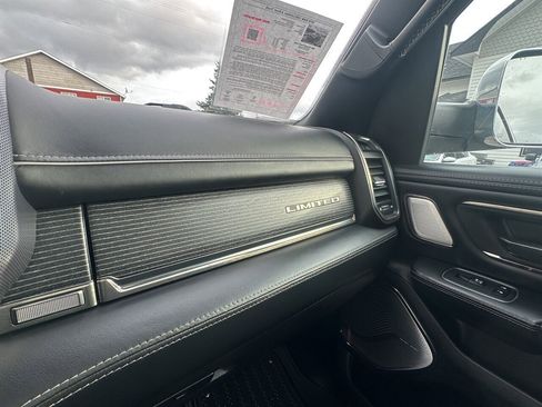 Used 2019 RAM 1500 Limited AWD/4WD image 6