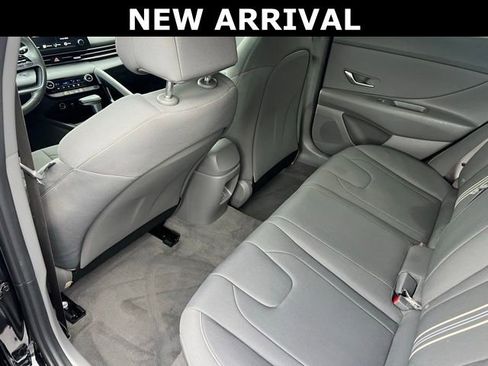 Certified 2025 Hyundai Elantra Sport image 13